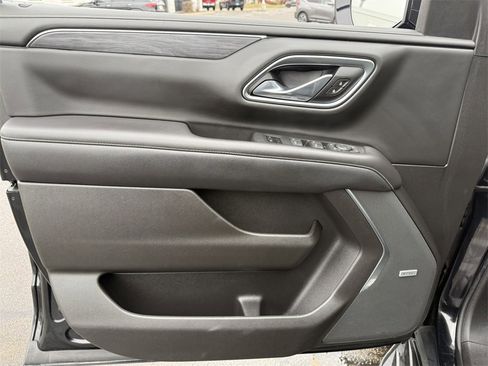 Used 2021 GMC Yukon SLT w/ SLT Luxury Plus Package image 15