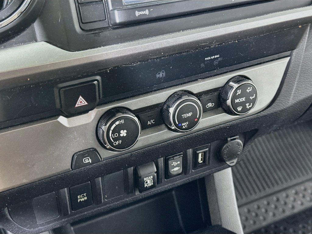 Used 2019 Toyota Tacoma SR5 RWD image 28