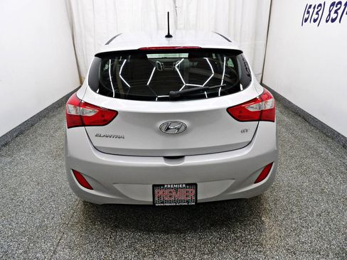 Used 2016 Hyundai Elantra GT FWD image 5