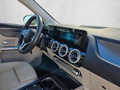 Certified 2022 Mercedes-Benz GLA 250 image 20