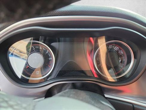 Used 2020 Dodge Challenger SXT image 17