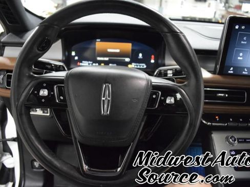Used 2020 Lincoln Aviator Reserve w/ Equipment Group 202A AWD/4WD image 9