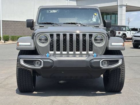 Used 2022 Jeep Wrangler Unlimited Sahara AWD/4WD image 7