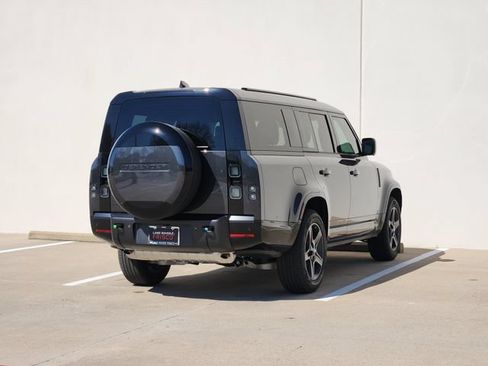 Used 2026 Land Rover Defender 130 X-Dynamic SE AWD/4WD image 7