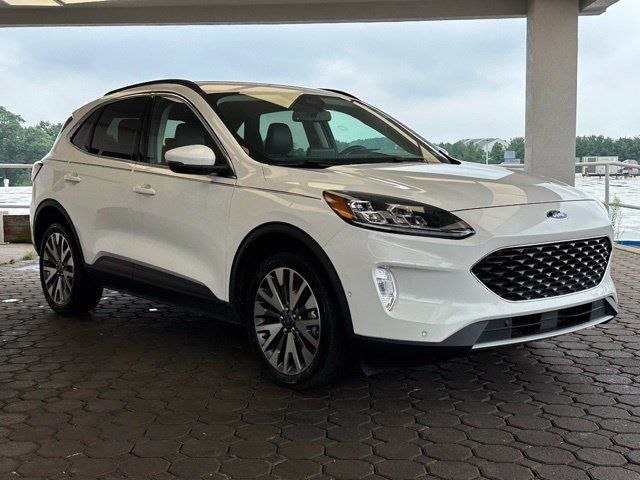 Used 2020 Ford Escape Titanium AWD/4WD image 20
