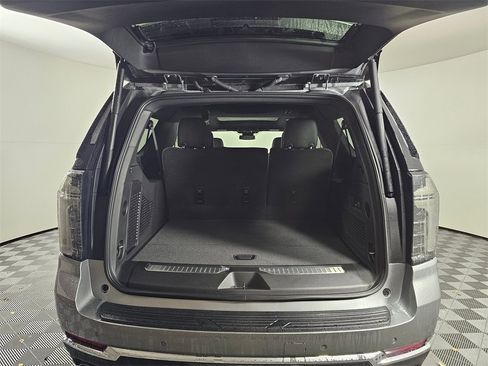 New 2026 Chevrolet Suburban Premier w/ Sun And Tow Package image 16
