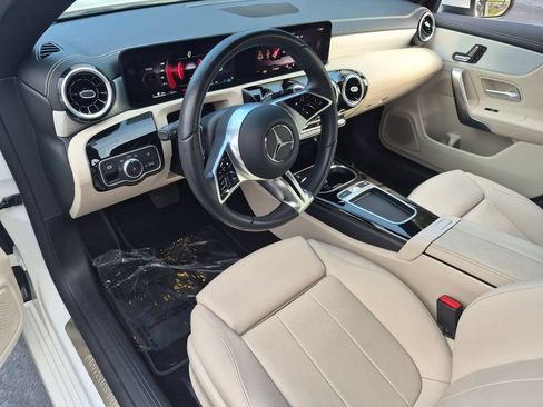 Used 2025 Mercedes-Benz CLA 250 image 13