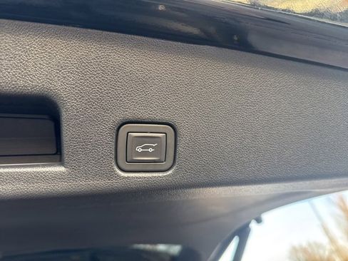 Used 2024 Chevrolet Traverse RS w/ LPO, Floor Liner Package image 38