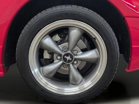 Used 2004 Ford Mustang GT RWD image 22