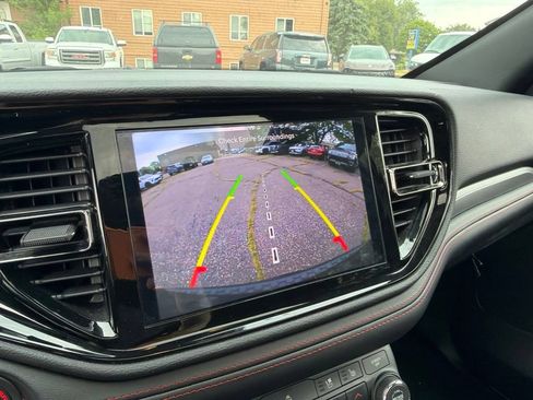Used 2025 Dodge Durango GT AWD/4WD image 16