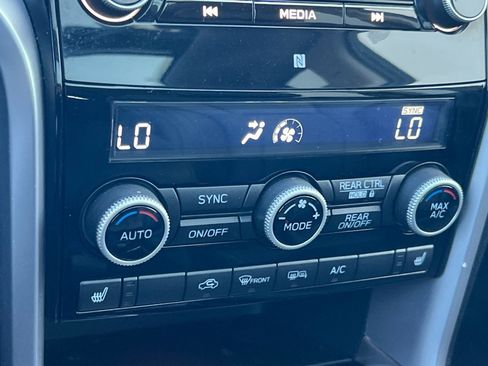 Used 2019 Subaru Ascent Limited image 19