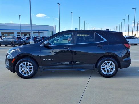 Used 2024 Chevrolet Equinox LT image 3