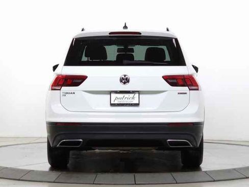 Used 2019 Volkswagen Tiguan SE w/ Panoramic Sunroof Package image 7