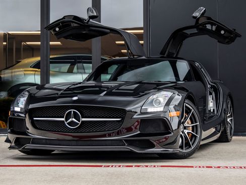 Used 2014 Mercedes-Benz SLS AMG Black Series image 2