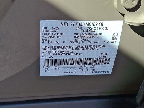 New 2025 Lincoln Aviator AWD w/ Equipment Group 101A image 20