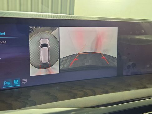 New 2026 Cadillac Escalade Platinum Sport w/ LPO, ONYX Package image 11