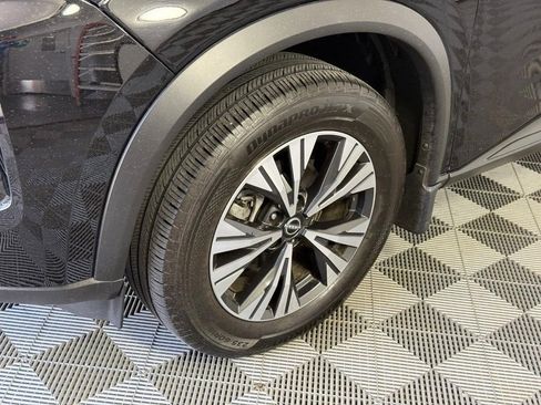 Used 2023 Nissan Rogue SV AWD/4WD image 13
