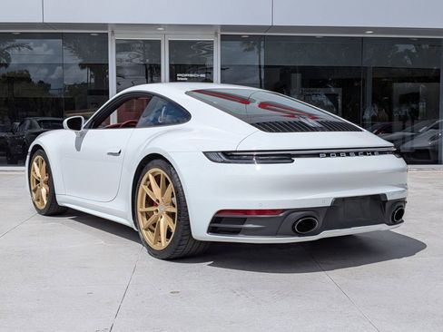 Used 2022 Porsche 911 Carrera S RWD image 3