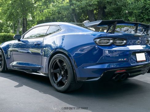 Used 2021 Chevrolet Camaro ZL1 RWD image 6