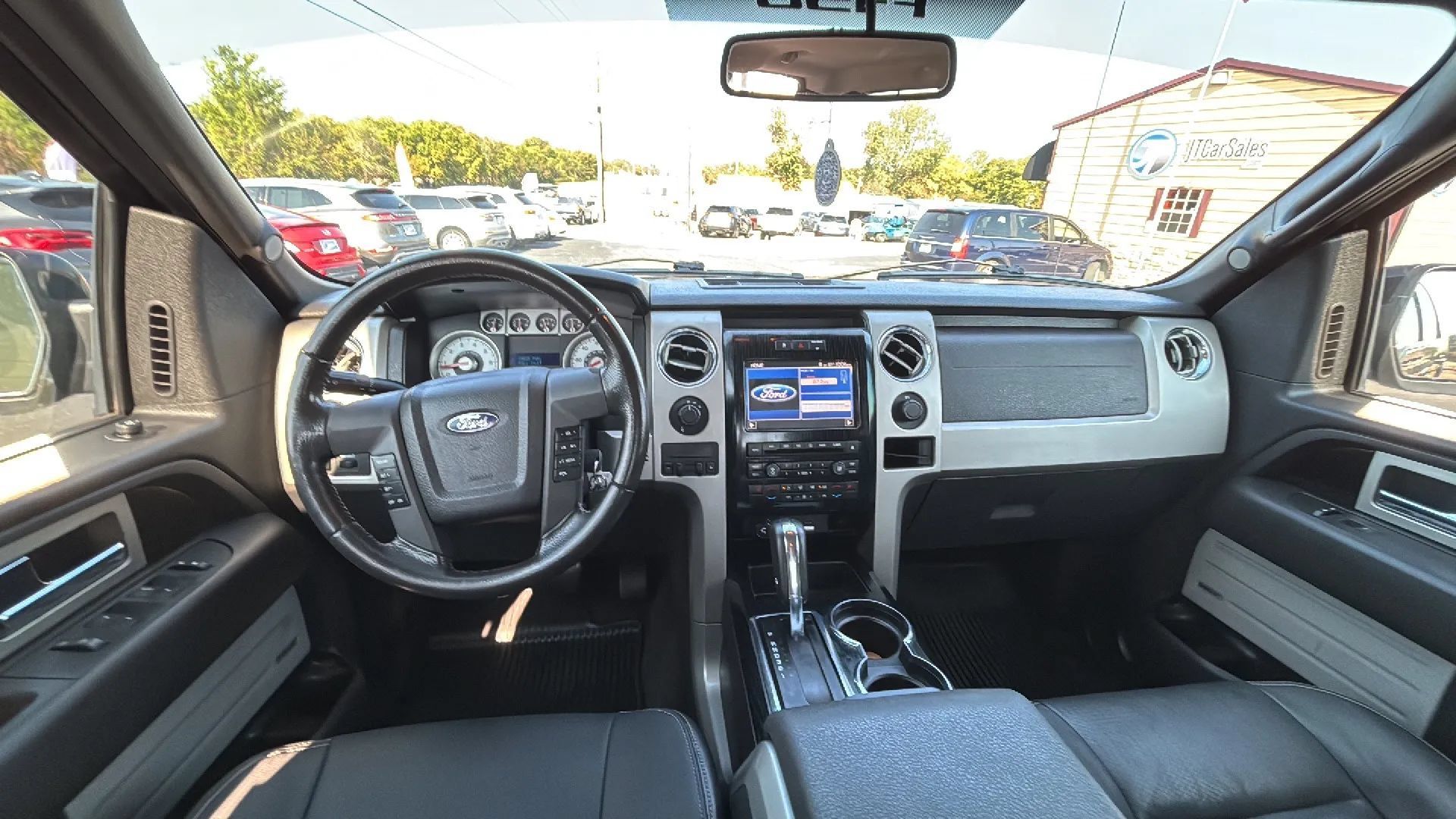Used 2010 Ford F150 FX4 AWD/4WD image 2