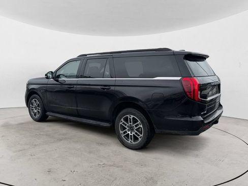 Certified 2025 Ford Expedition Max Active AWD/4WD image 3