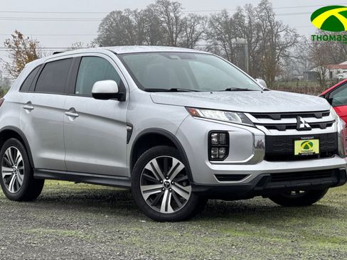 Used 2021 Mitsubishi Outlander Sport ES image 1