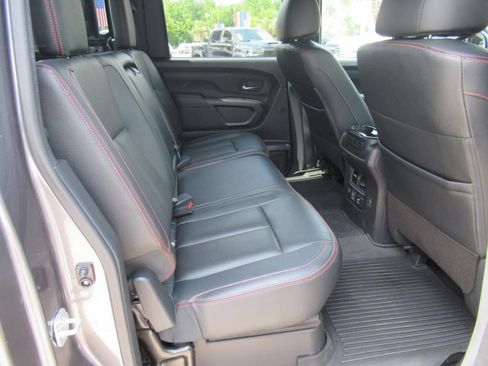 Used 2022 Nissan Titan PRO-4X w/ Pro-4x Convenience Package AWD/4WD image 35
