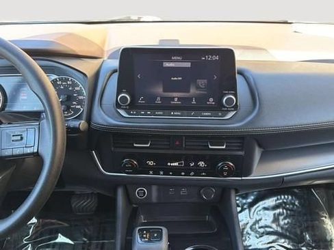 Used 2023 Nissan Rogue SV AWD/4WD image 11