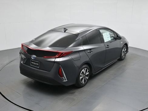 Used 2018 Toyota Prius Prime Plus image 37