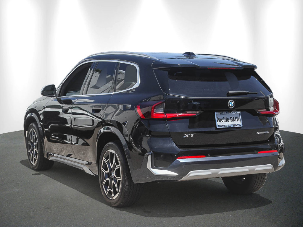 Certified 2023 BMW X1 xDrive28i w/ Premium Package AWD/4WD image 4
