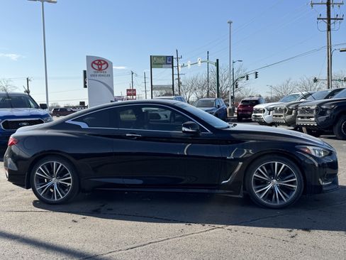 Used 2017 INFINITI Q60 w/ Cargo Package image 17