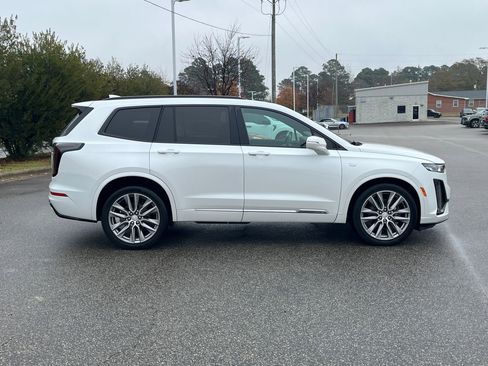 Used 2020 Cadillac XT6 Sport image 3