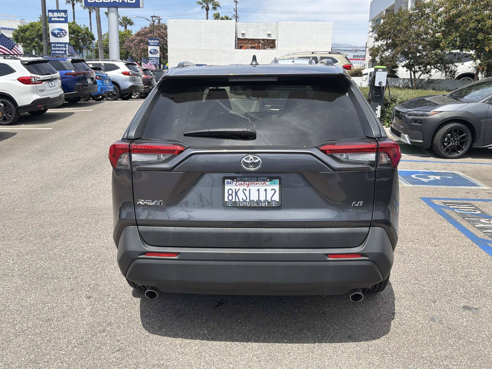Used 2019 Toyota RAV4 LE w/ Carpet Mat Package FWD image 5