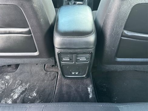 Used 2018 Dodge Charger SXT w/ Blacktop Package image 38