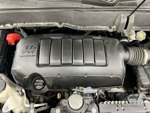 Used 2017 Chevrolet Traverse Premier image 27