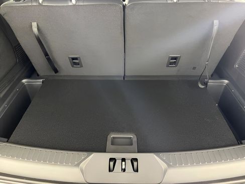 Used 2025 Ford Explorer ST-Line w/ Premium Package image 28