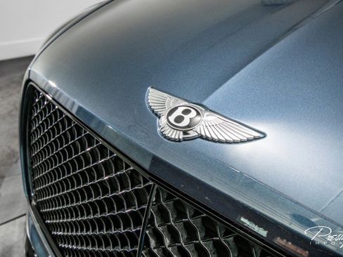 Used 2023 Bentley Bentayga Speed image 13