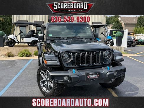 Used 2024 Jeep Wrangler Unlimited w/ Convenience Group AWD/4WD image 1