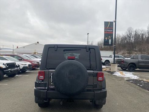 Certified 2018 Jeep Wrangler Unlimited Sport S image 3