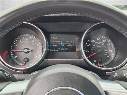 Used 2022 Ford Mustang GT RWD image 14