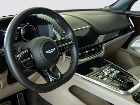 Used 2025 Aston Martin DBX 707 image 25