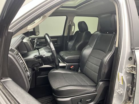 Used 2018 RAM 2500 Big Horn w/ Sport Appearance Group image 10