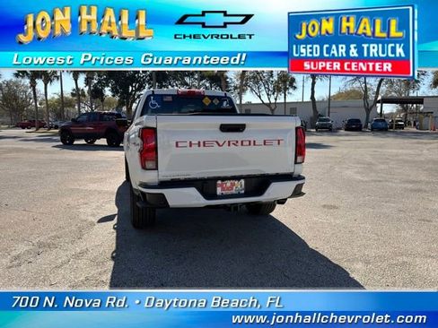 Used 2024 Chevrolet Colorado LT w/ LT Convenience Package II image 11