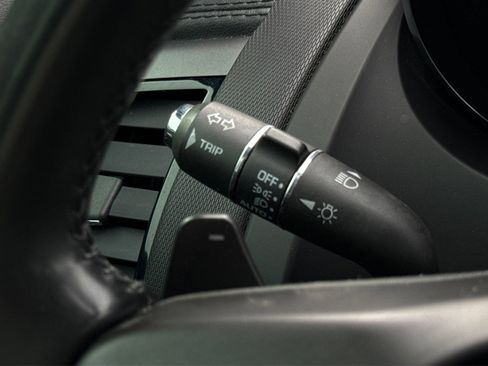 Used 2017 Jaguar F-TYPE Coupe image 36