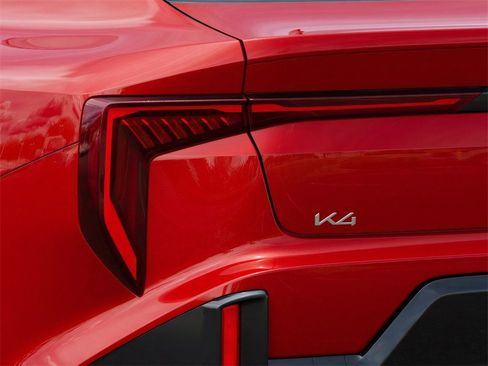 New 2025 Kia K4 GT-Line w/ GT-Line Sunroof Package image 11