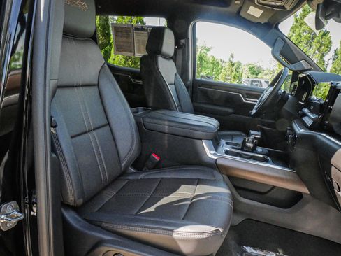 Used 2026 Chevrolet Silverado 1500 High Country w/ Midnight Edition AWD/4WD image 32