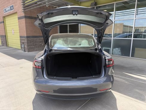 Used 2023 Tesla Model 3 Standard Range RWD image 38