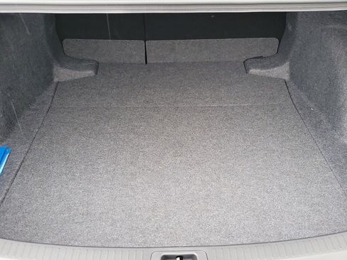 Used 2025 Toyota Corolla LE image 9