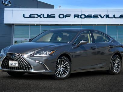 Used 2025 Lexus ES 350 w/ Premium Package