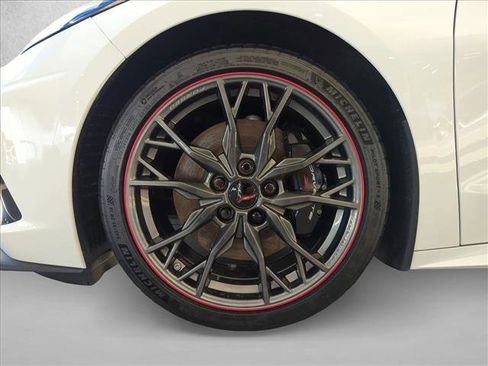 New 2026 Chevrolet Corvette Stingray Coupe w/ Z51 Performance Package RWD image 10